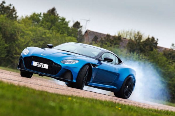 Всичко, което трябва да бъде един модерен Aston: прекрасен, невероятно бърз, превъзходен за шофиране.